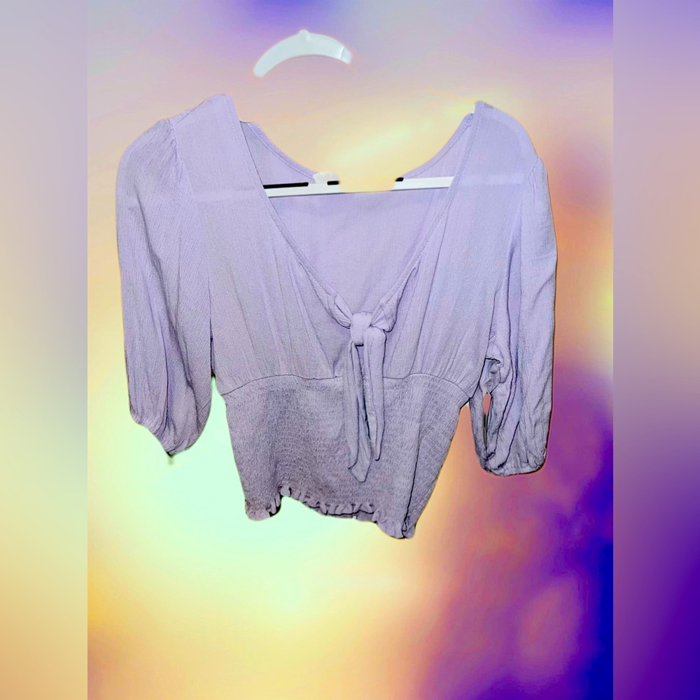 NWT- WOMAN’s LILAC BLOUSE LARGE